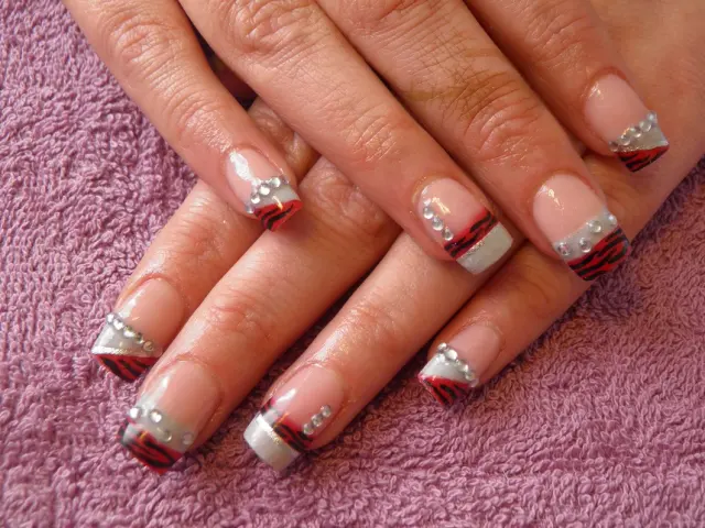 Mobile Nail & Eyelash Technician photo 5