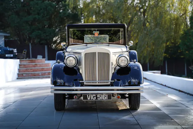 Grand Luxury Chauffeurs photo 8