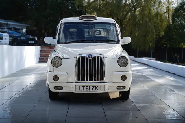 Grand Luxury Chauffeurs photo 7