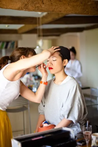 Wedding Make up by Kelly Hooper photo 5
