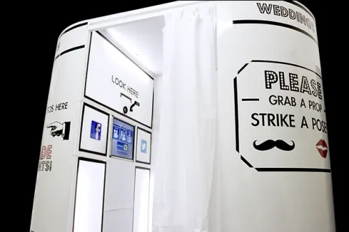 Snaptcha Photo Booth Hire